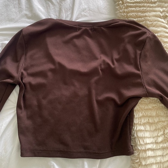 SHEIN brown cropped long sleeve - Picture 3 of 3